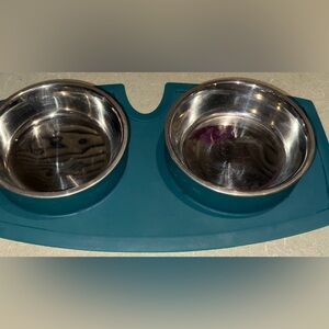 Pet feeding watering set Removable Stainless Steel Bowls w/ silicone grip Mat